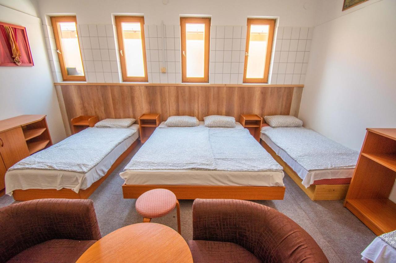 Beach Hostel Balatonboglár 外观 照片