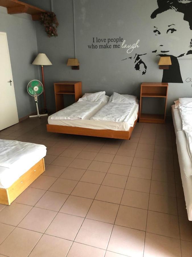 Beach Hostel Balatonboglár 外观 照片