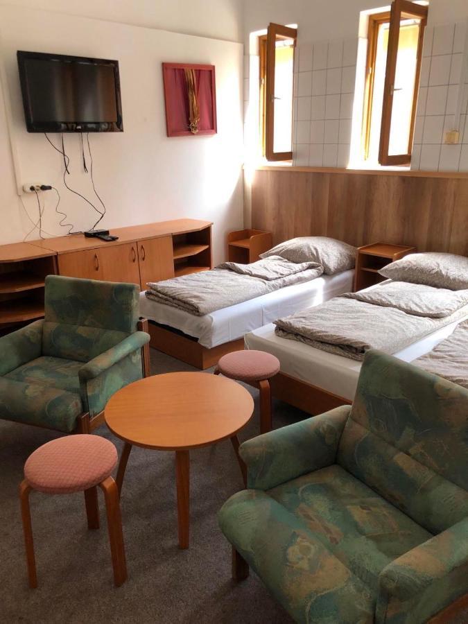 Beach Hostel Balatonboglár 外观 照片